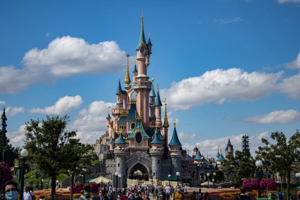 Disney World with Kids: The Ultimate Family Guide